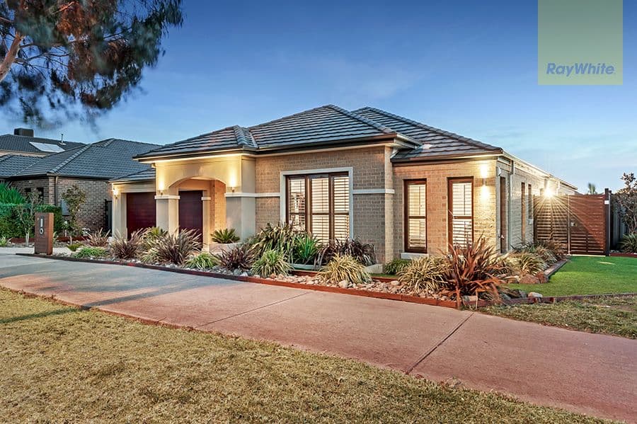 10 Wisteria Avenue, Craigieburn VIC 3064, Craigieburn - Thumbnail 2