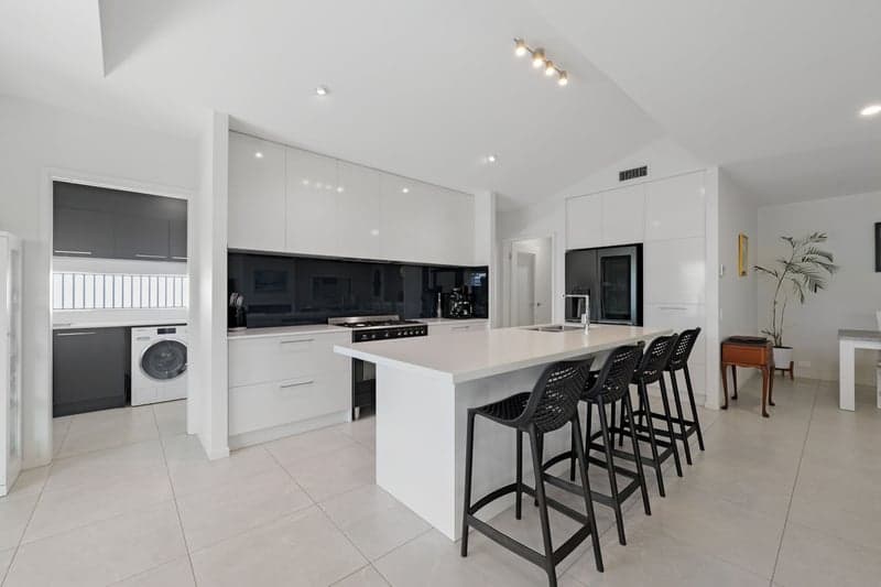 29 Waderbird Crescent, Pelican Waters - Thumbnail 5