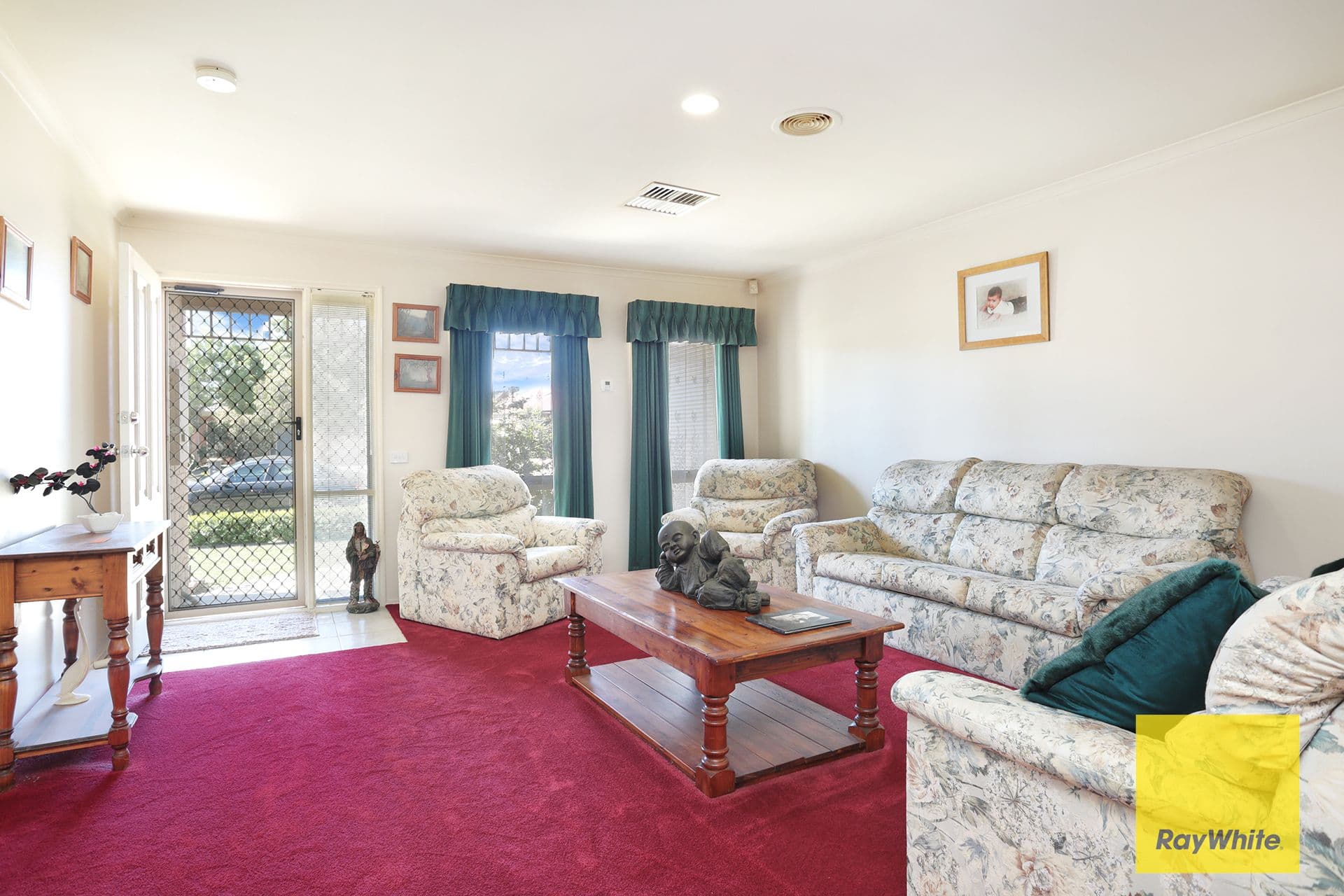 15 Newminster Way, Point Cook VIC 3030, Point Cook - Thumbnail 5