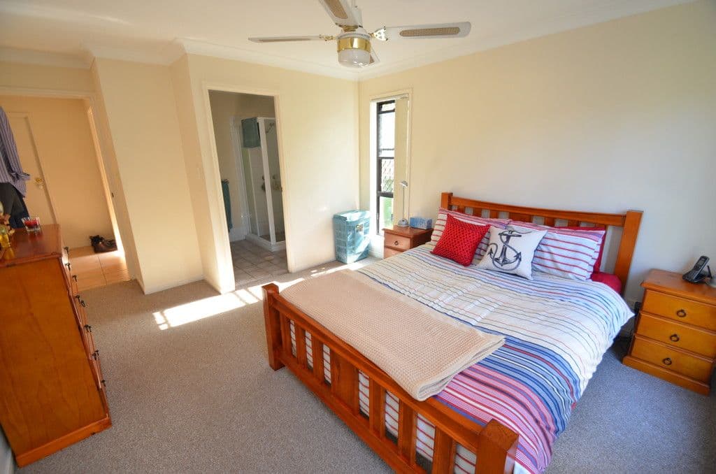 107 Arundel Drive, Arundel QLD 4214, Arundel - Thumbnail 4