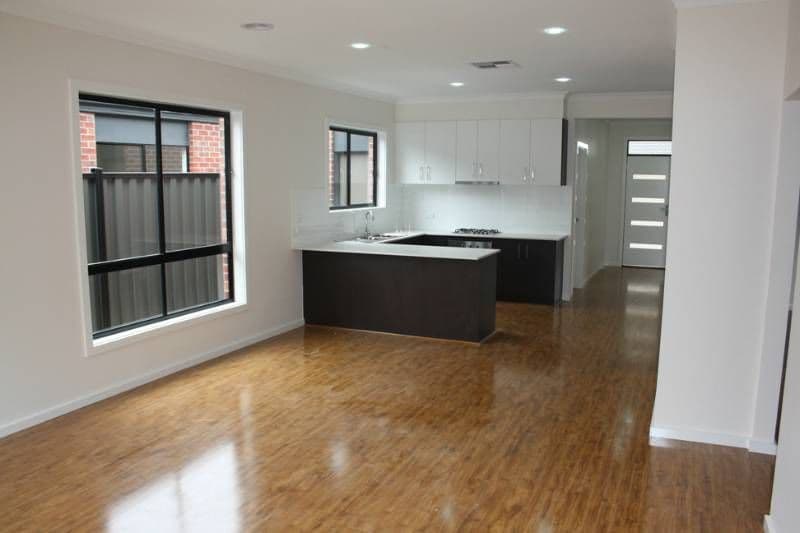 SOUTH MORANG VIC 3752, South Morang - Thumbnail 2