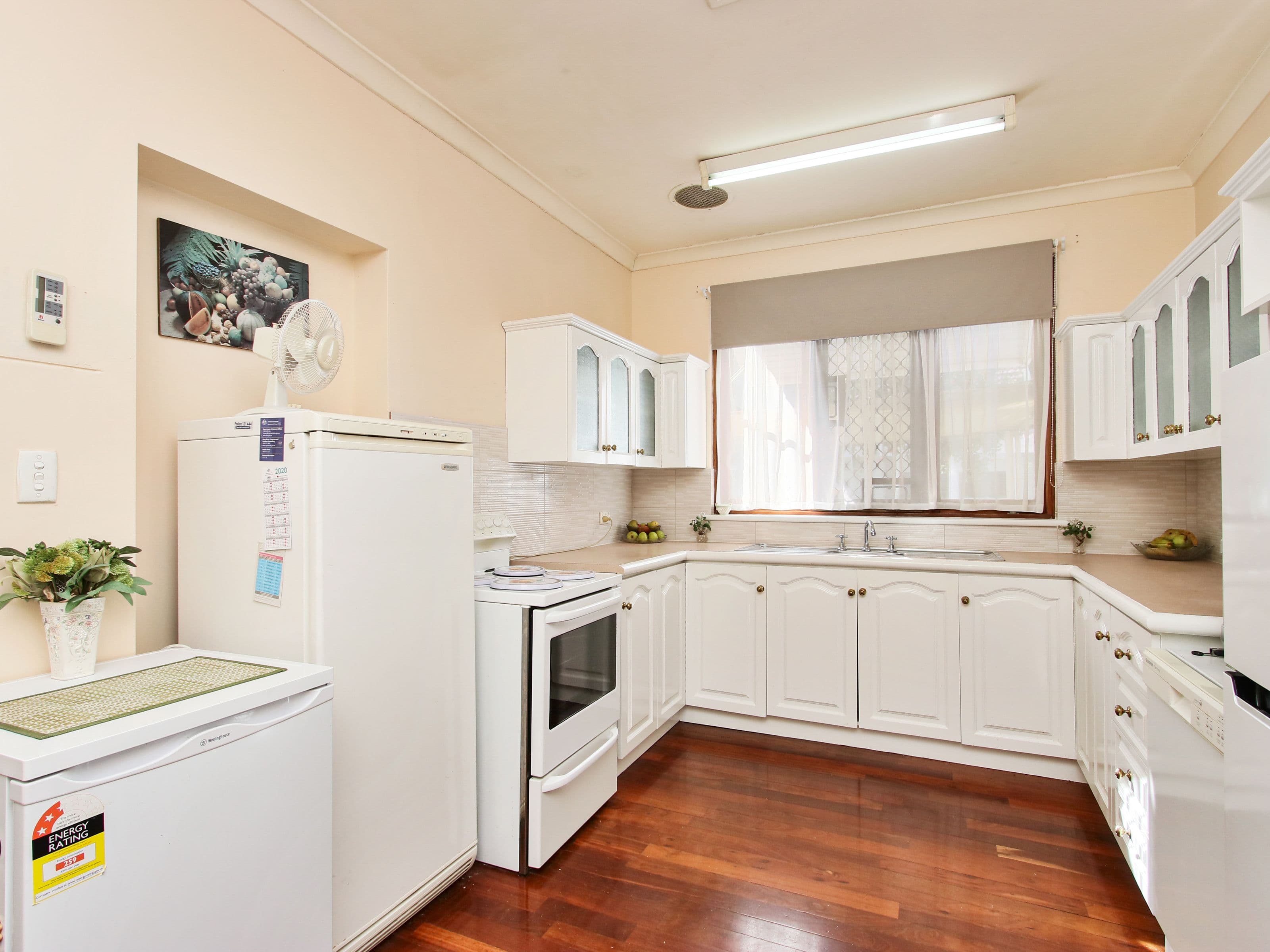 48 Hopkinson Way, Wilson WA 6107, Wilson - Thumbnail 4