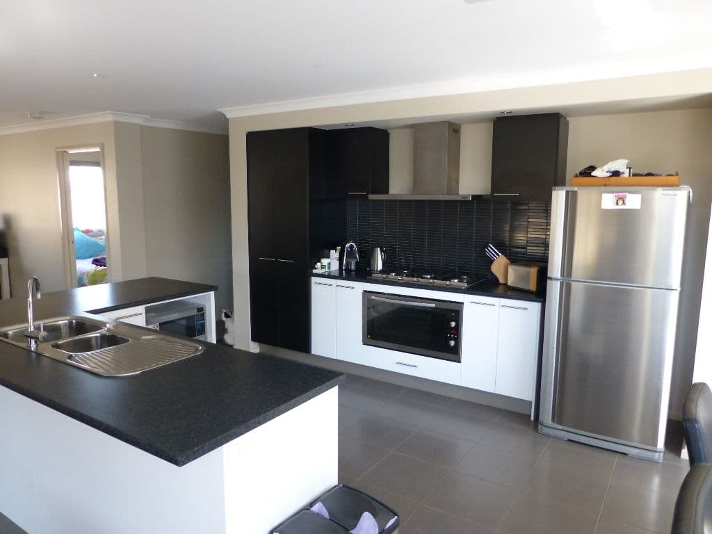 14 Lynch Drive, ECHUCA VIC 3564, Echuca - Thumbnail 2