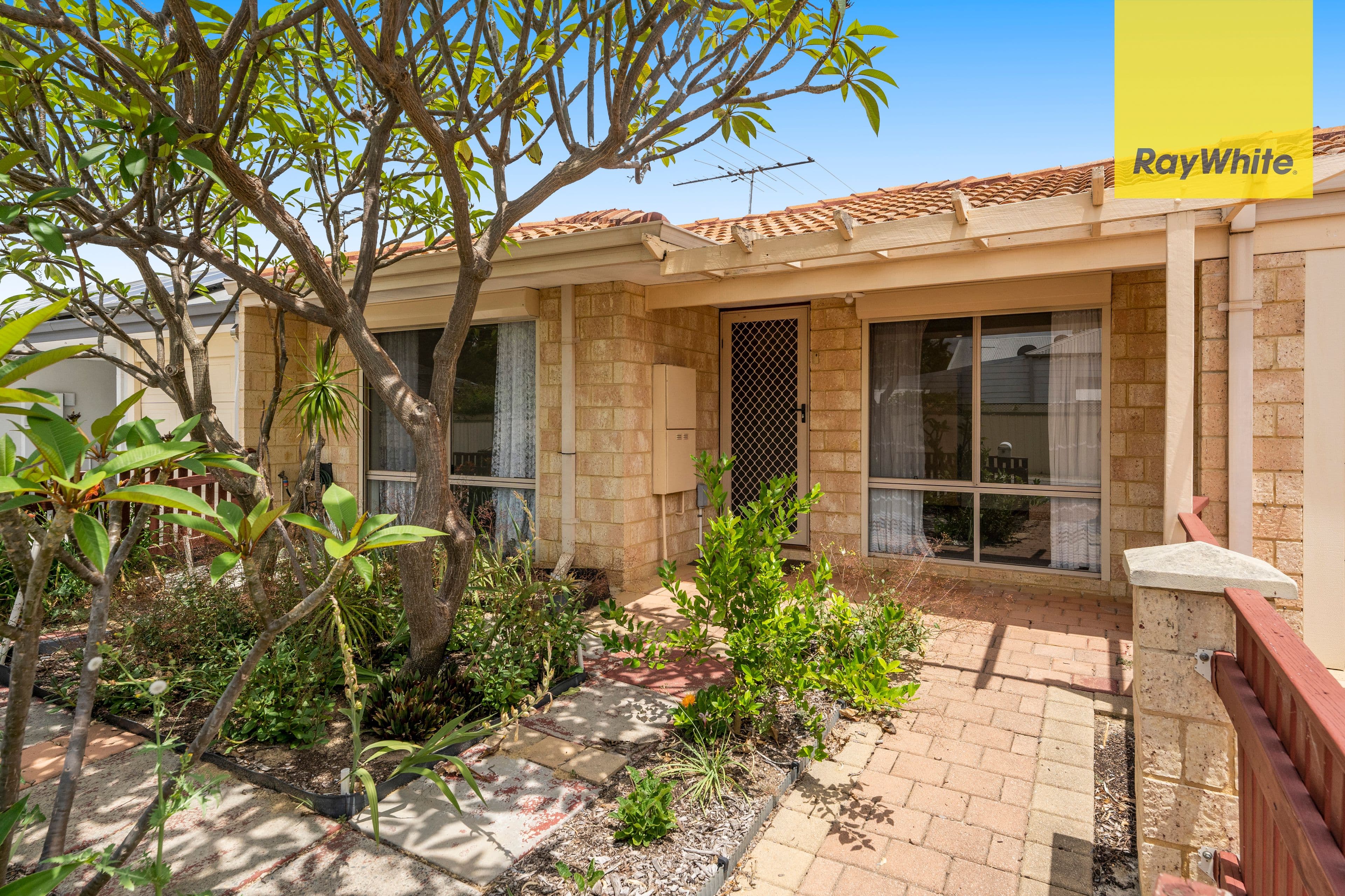 4 Hodges Street, Middle Swan WA 6056, Middle Swan - Thumbnail 2