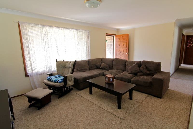 62 Patrick Crescent, SARATOGA NSW 2251, Saratoga - Thumbnail 2