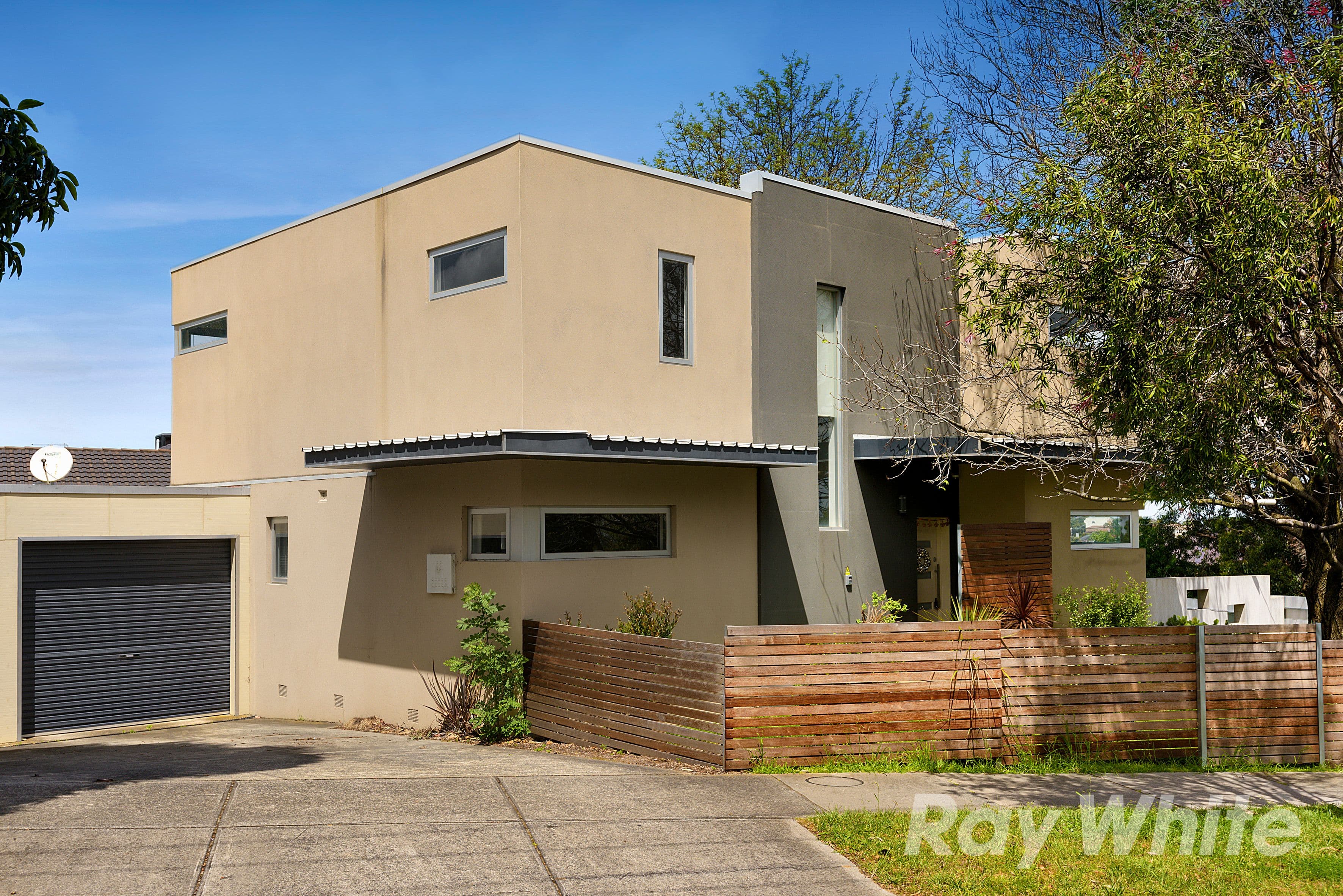 2 Melinga Crescent, Chadstone VIC 3148, Chadstone - Image 1