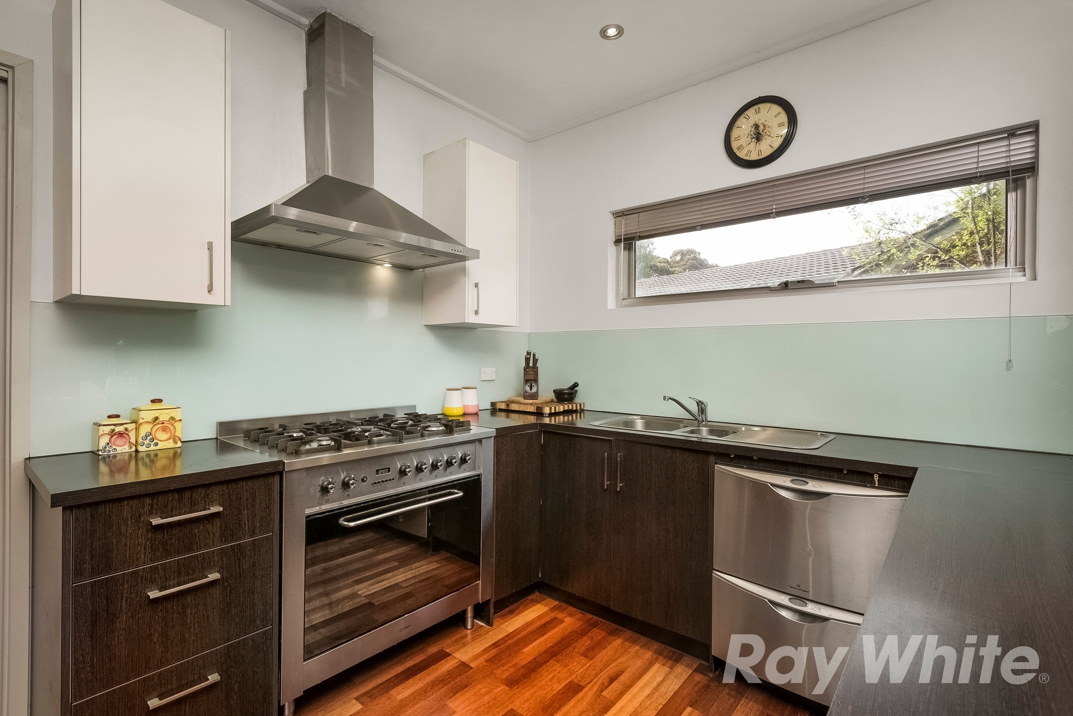 2 Melinga Crescent, Chadstone VIC 3148, Chadstone - Thumbnail 5