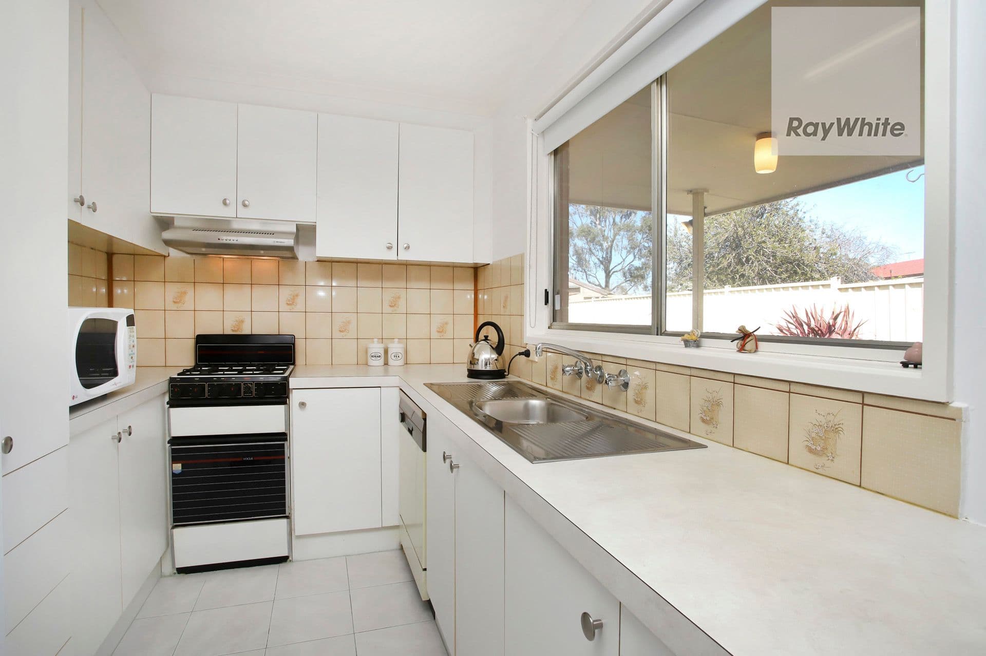 6 Alvie Court, Westmeadows VIC 3049, Westmeadows - Thumbnail 8