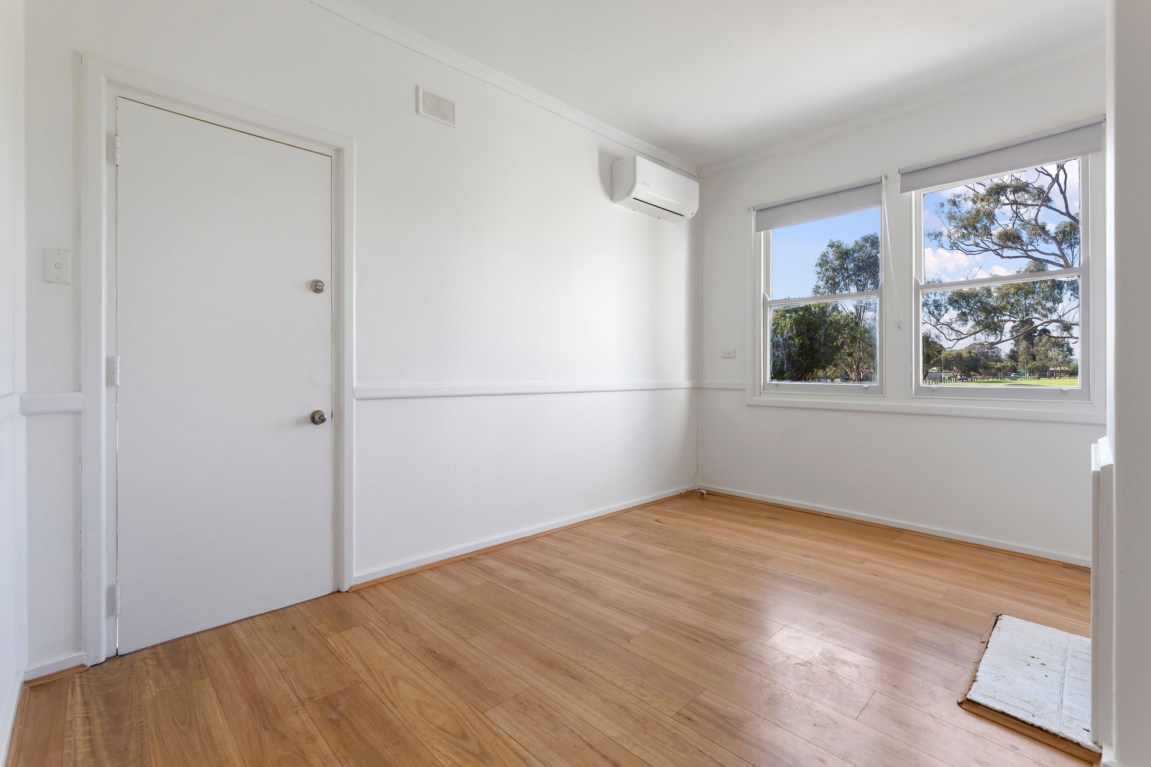 19 Casterley Road, Elizabeth North SA 5113, Elizabeth North - Thumbnail 2