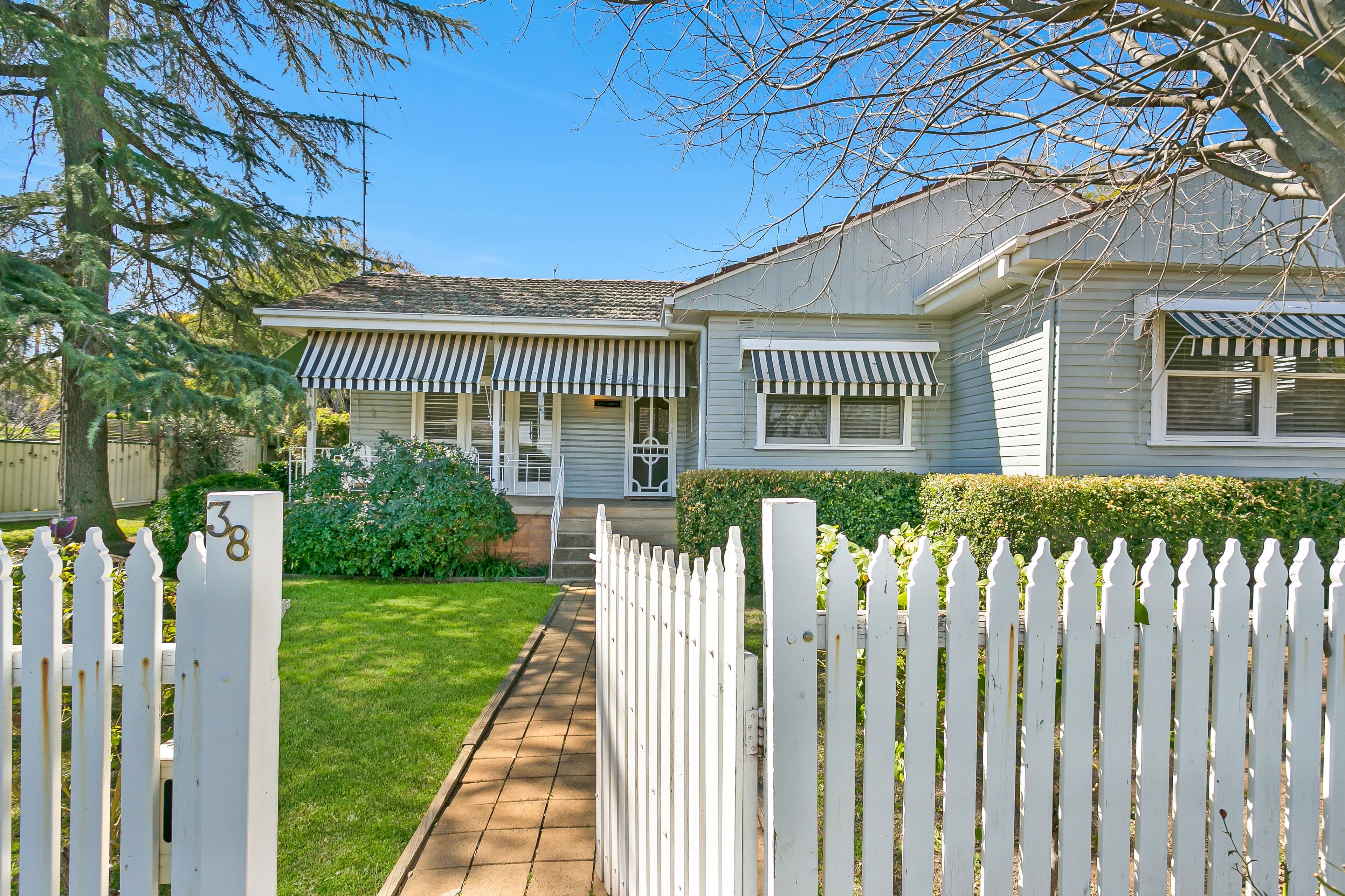38 Raglan Street, Tamworth NSW 2340, Tamworth - Thumbnail 2