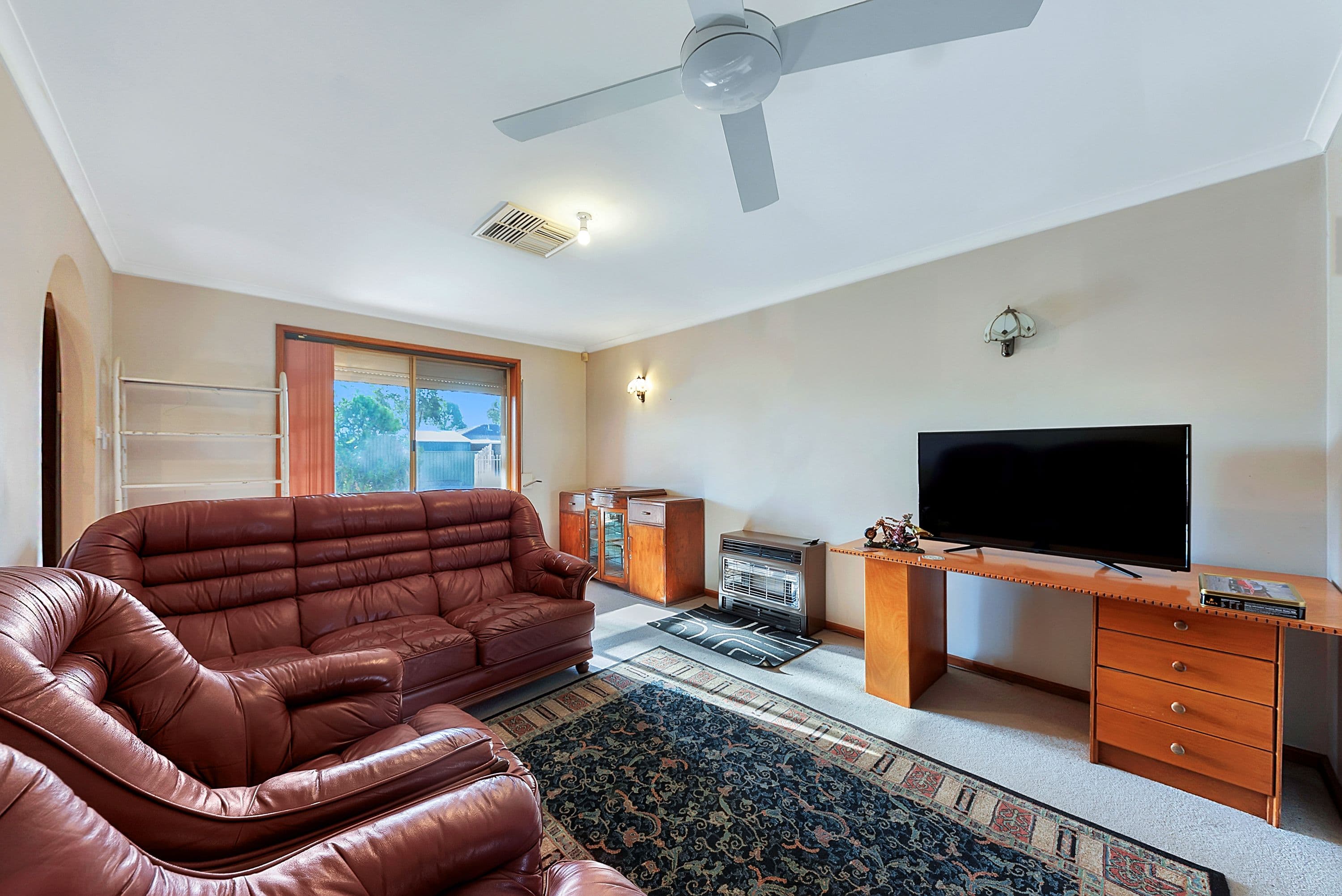 28 Tracey Avenue, Paralowie SA 5108, Paralowie - Thumbnail 2