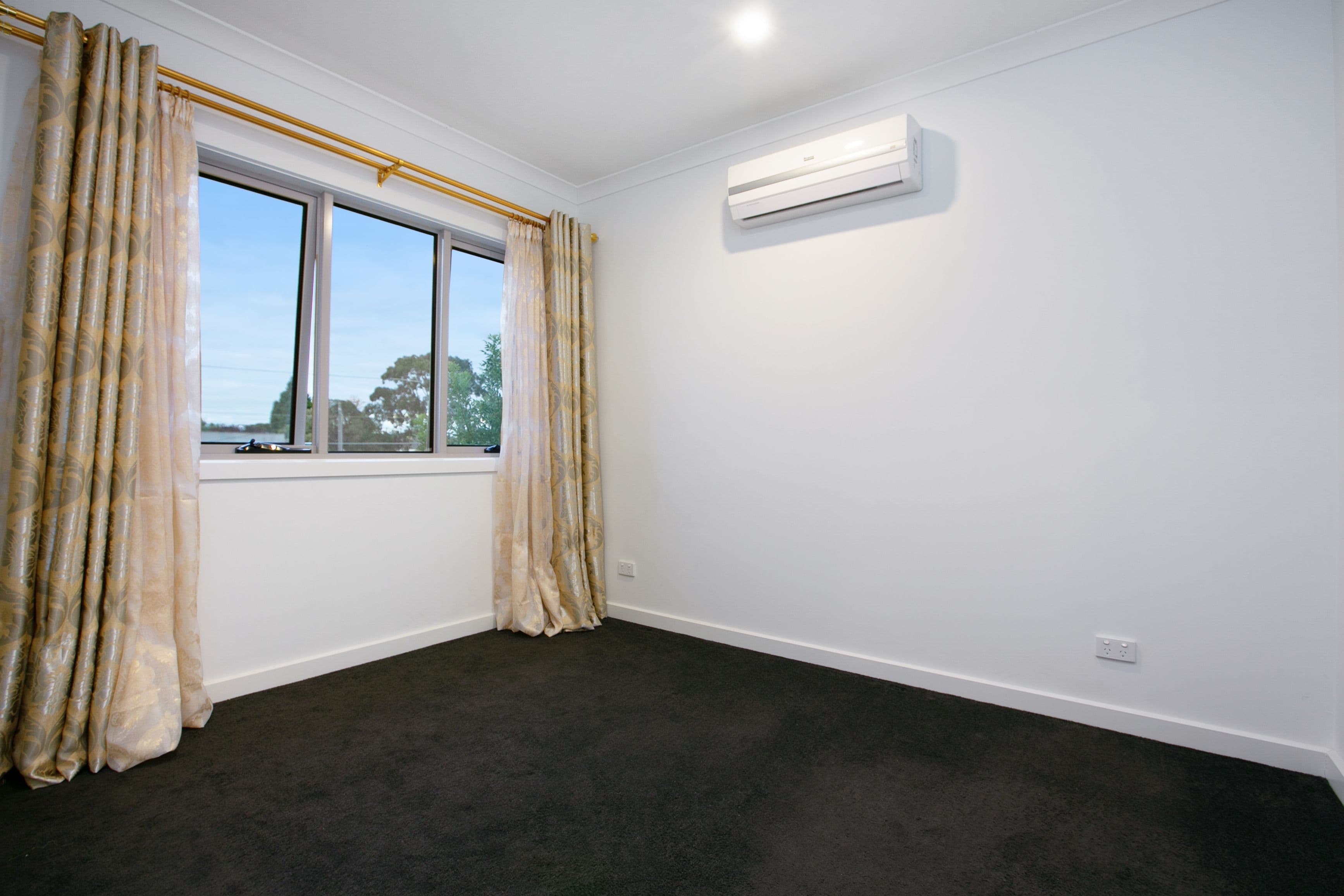 11 Elsey Road, Reservoir VIC 3073, Reservoir - Thumbnail 7
