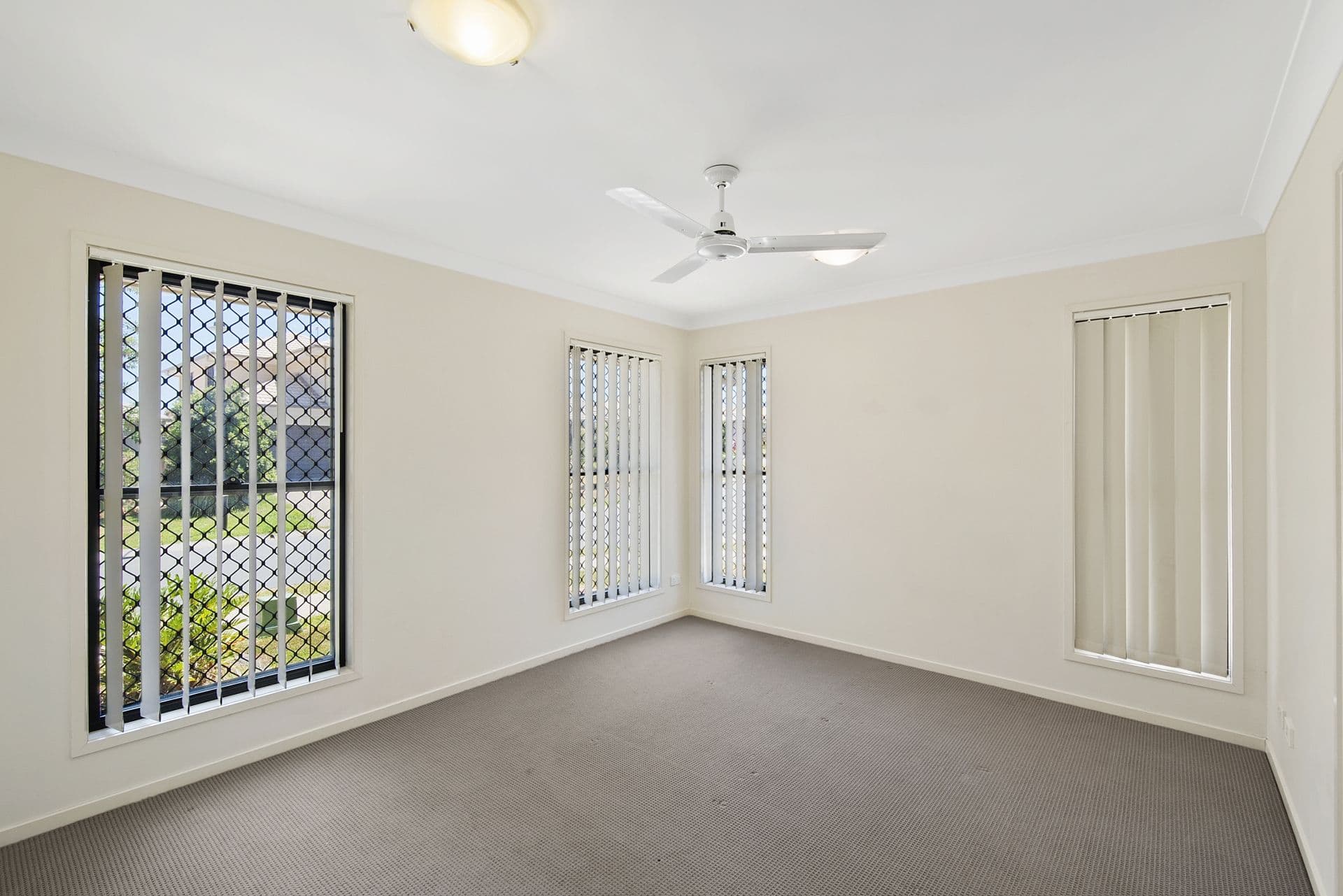8 Palmer Street, North Lakes QLD 4509, North Lakes - Thumbnail 4