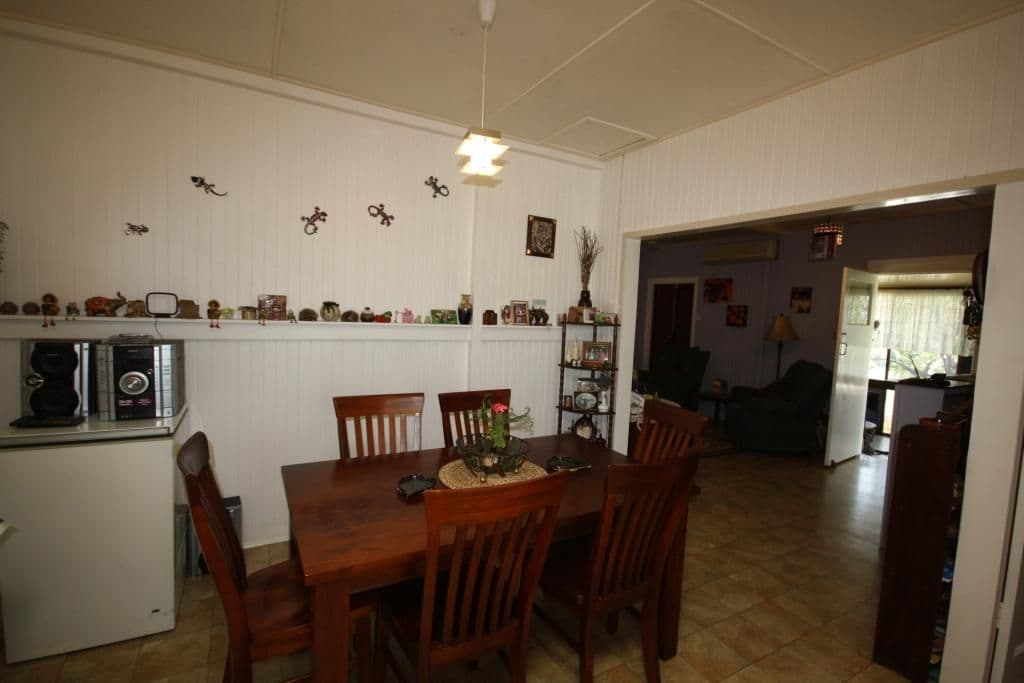 2 Perry Street, MUNDUBBERA QLD 4626, Mundubbera - Thumbnail 5