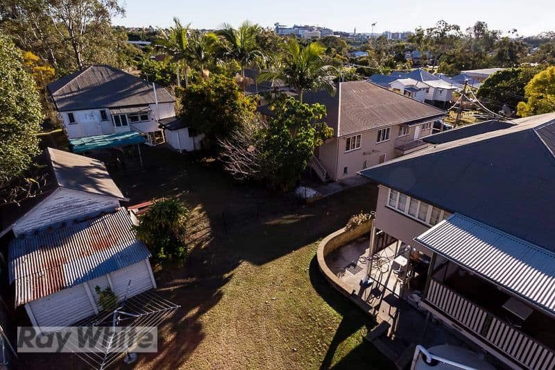 10,58,62,62A Cnr Flora and Lincoln Streets, Greenslopes QLD 4120, Greenslopes - Thumbnail 4