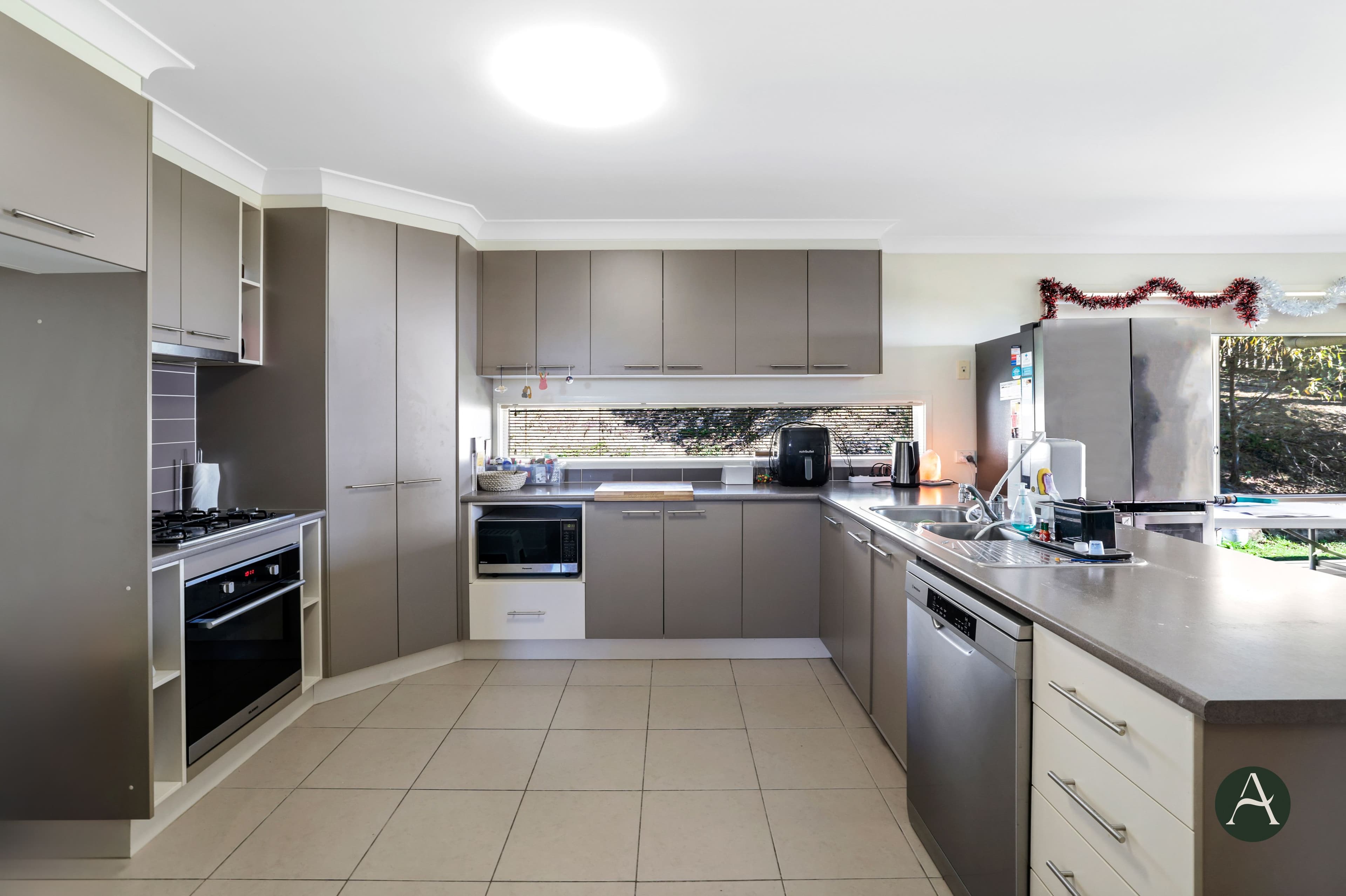 33 Barrington Street, Upper Coomera QLD 4209, Upper Coomera - Thumbnail 4