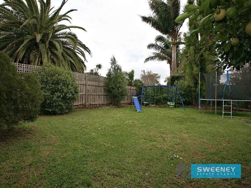 37 Somers Parade, Altona - Thumbnail 5