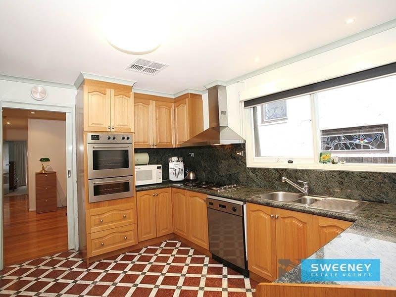 37 Somers Parade, Altona - Thumbnail 8