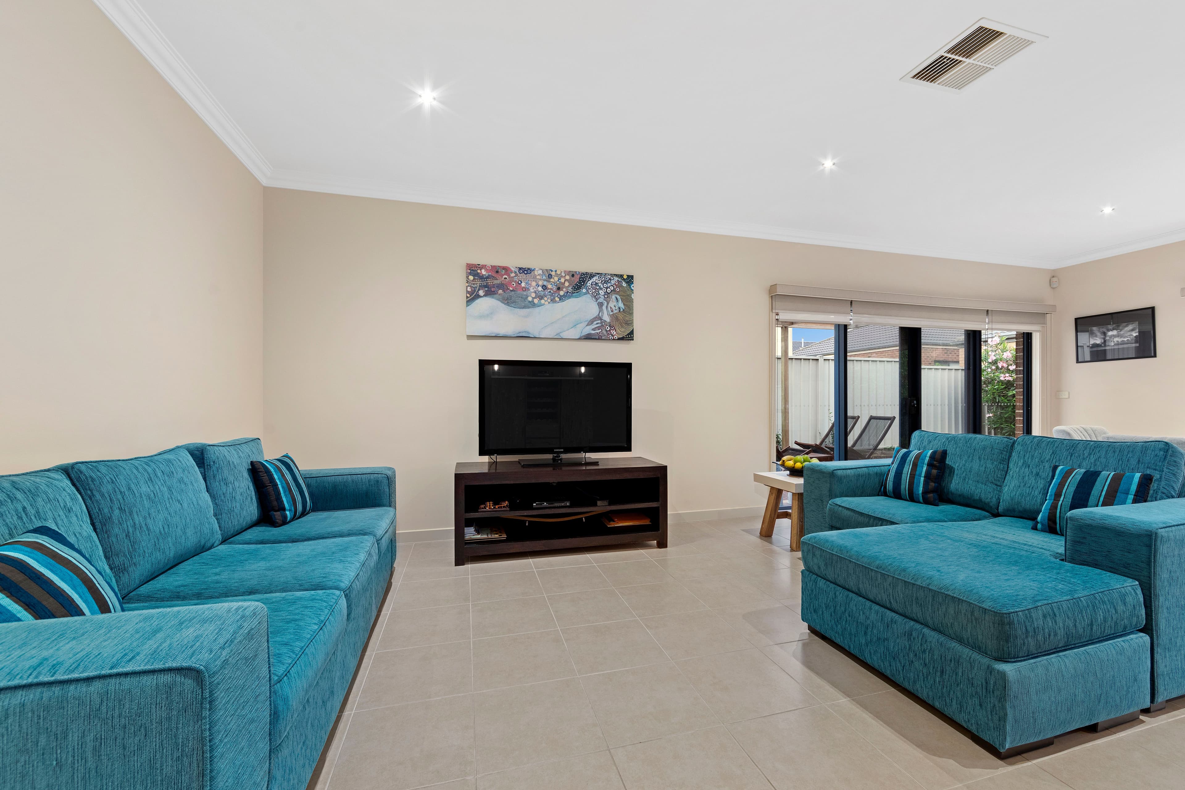 69 Lawson Way, Caroline Springs VIC 3023, Caroline Springs - Thumbnail 3
