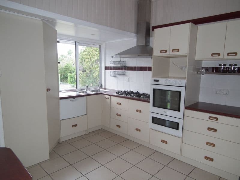 77 Ariadne Street, Maryborough QLD 4650, Maryborough - Thumbnail 2