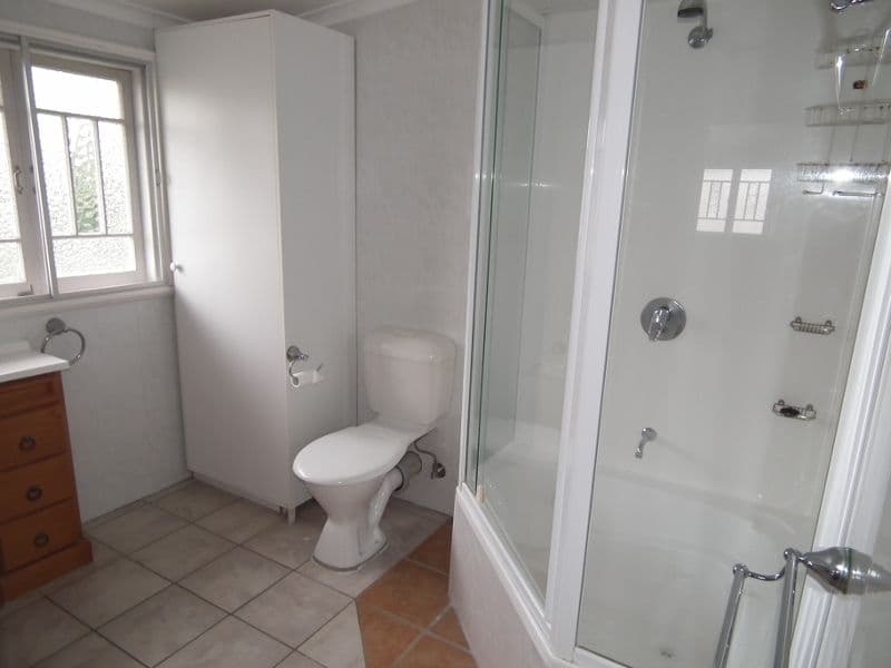 77 Ariadne Street, Maryborough QLD 4650, Maryborough - Thumbnail 5
