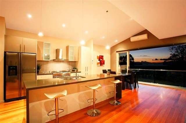 9 Diamond Boulevard, GREENSBOROUGH VIC 3088, Greensborough - Thumbnail 4