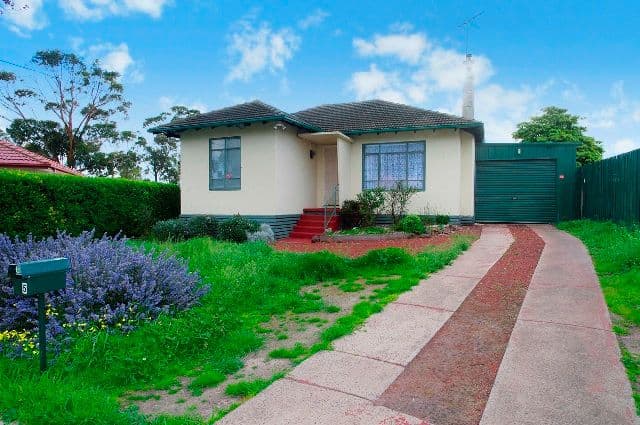 35 Middle Street, Esk, QLD, 4312, Esk - Thumbnail 2