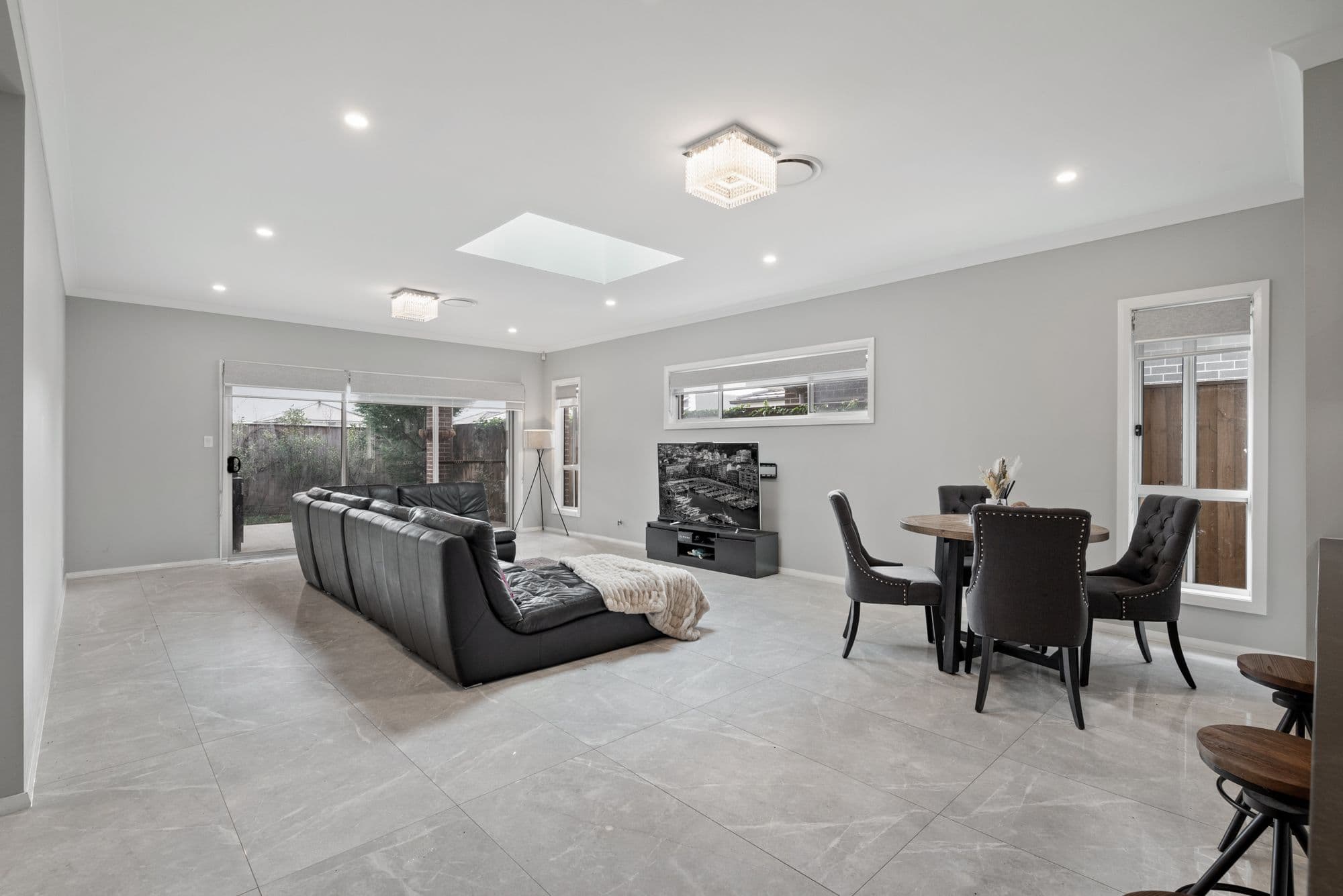 15 Spice Street, GLEDSWOOD HILLS NSW 2557, Gledswood Hills - Thumbnail 2