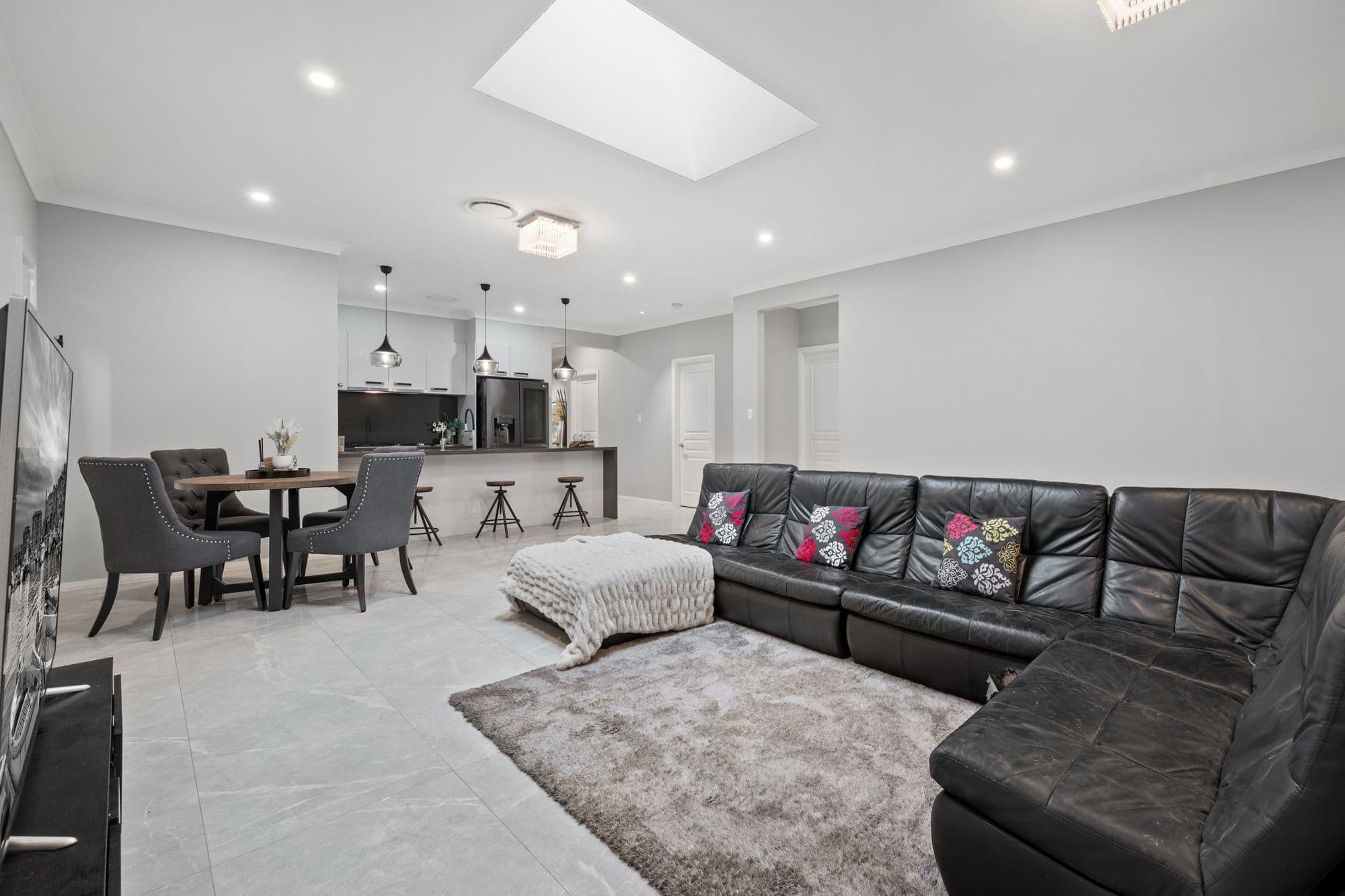 15 Spice Street, GLEDSWOOD HILLS NSW 2557, Gledswood Hills - Thumbnail 3
