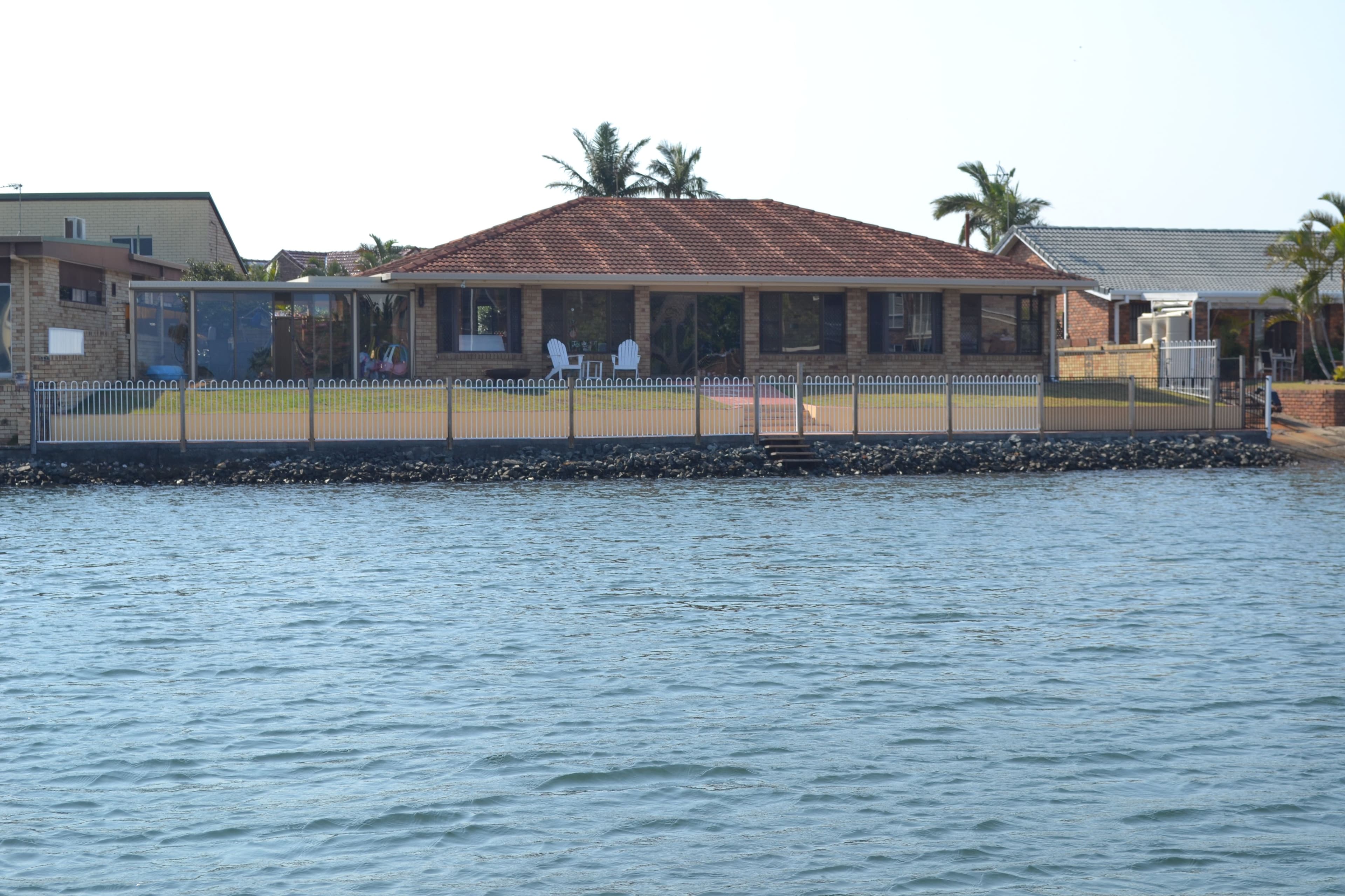 8 Rabaul Avenue, Runaway Bay QLD 4216, Runaway Bay - Thumbnail 3