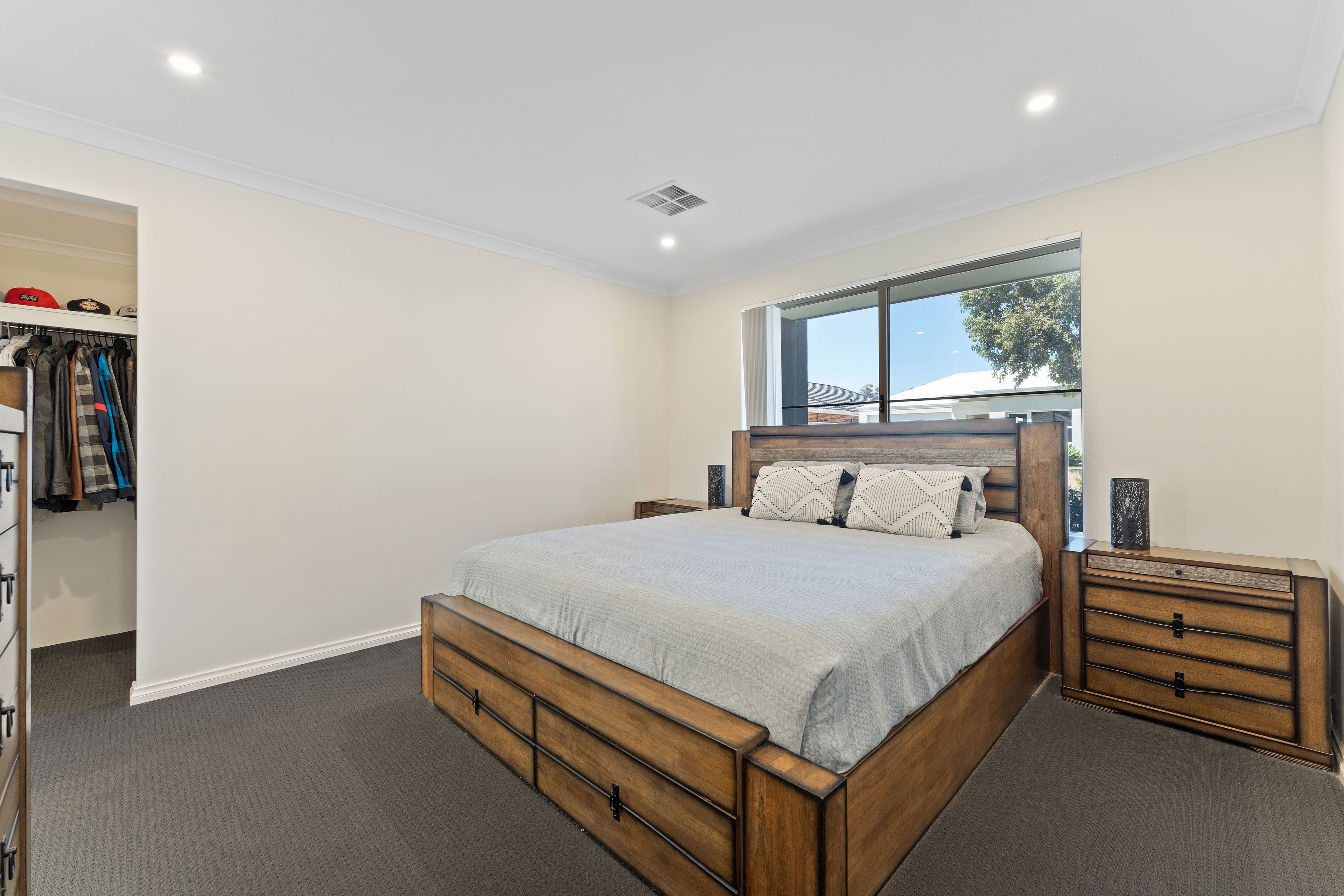 15 Dunlop Street, Baldivis WA 6171, Baldivis - Thumbnail 4