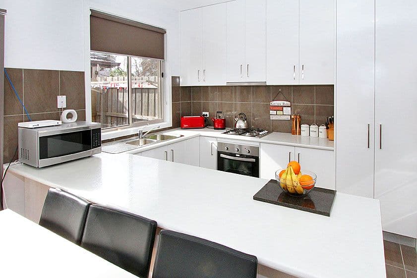 30 Spring Street, THOMASTOWN VIC 3074, Thomastown - Thumbnail 2