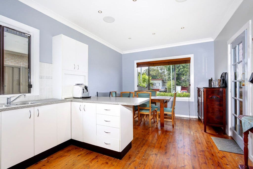 6 Strickland Road, KILLARNEY VALE NSW 2261, Killarney Vale - Thumbnail 2