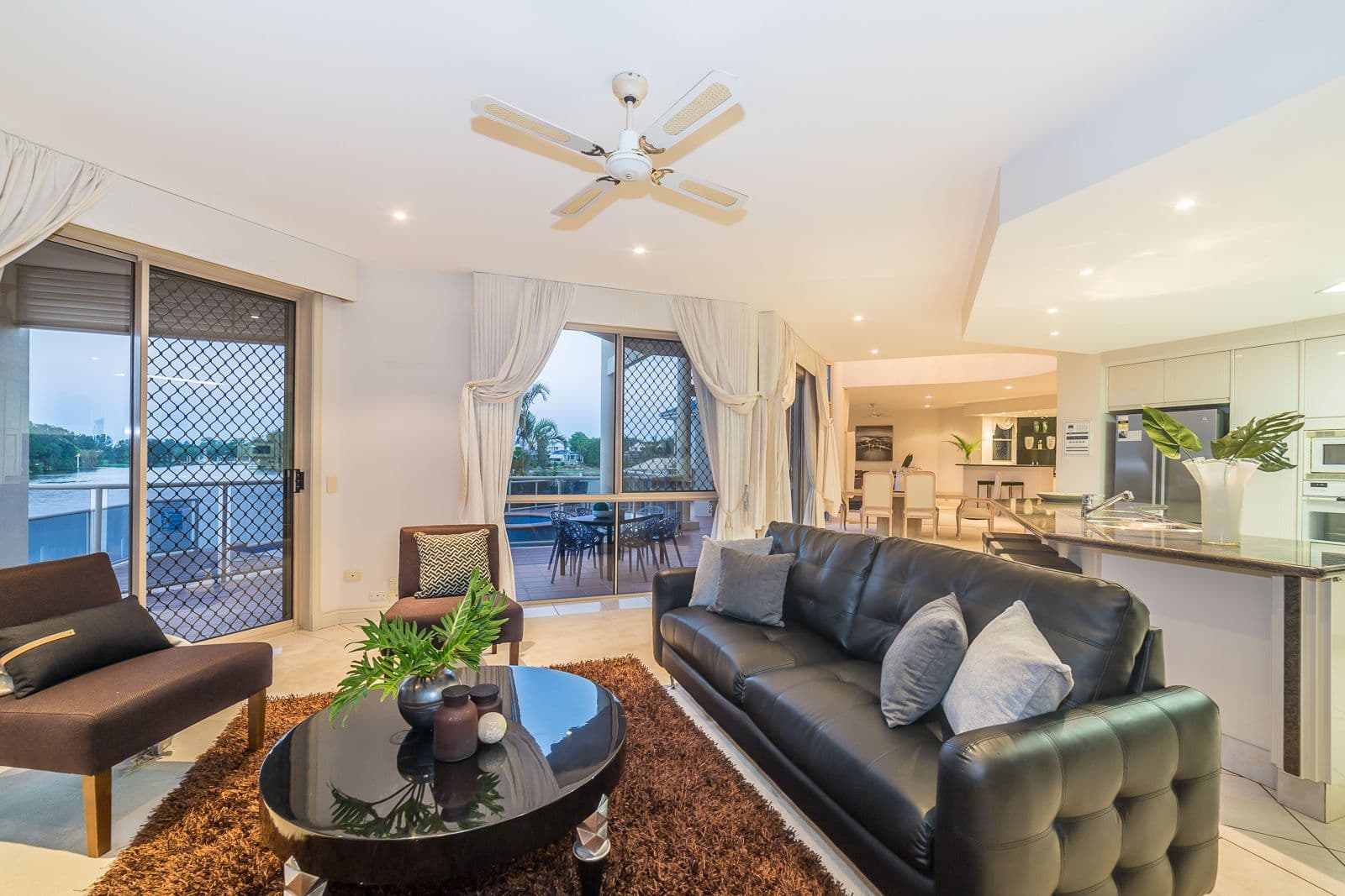 28 St Martin Place, Clear Island Waters QLD 4226, Clear Island Waters - Thumbnail 6