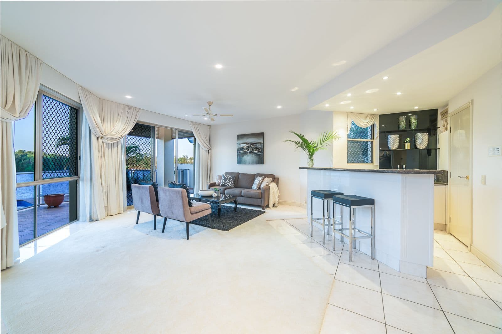 28 St Martin Place, Clear Island Waters QLD 4226, Clear Island Waters - Thumbnail 8