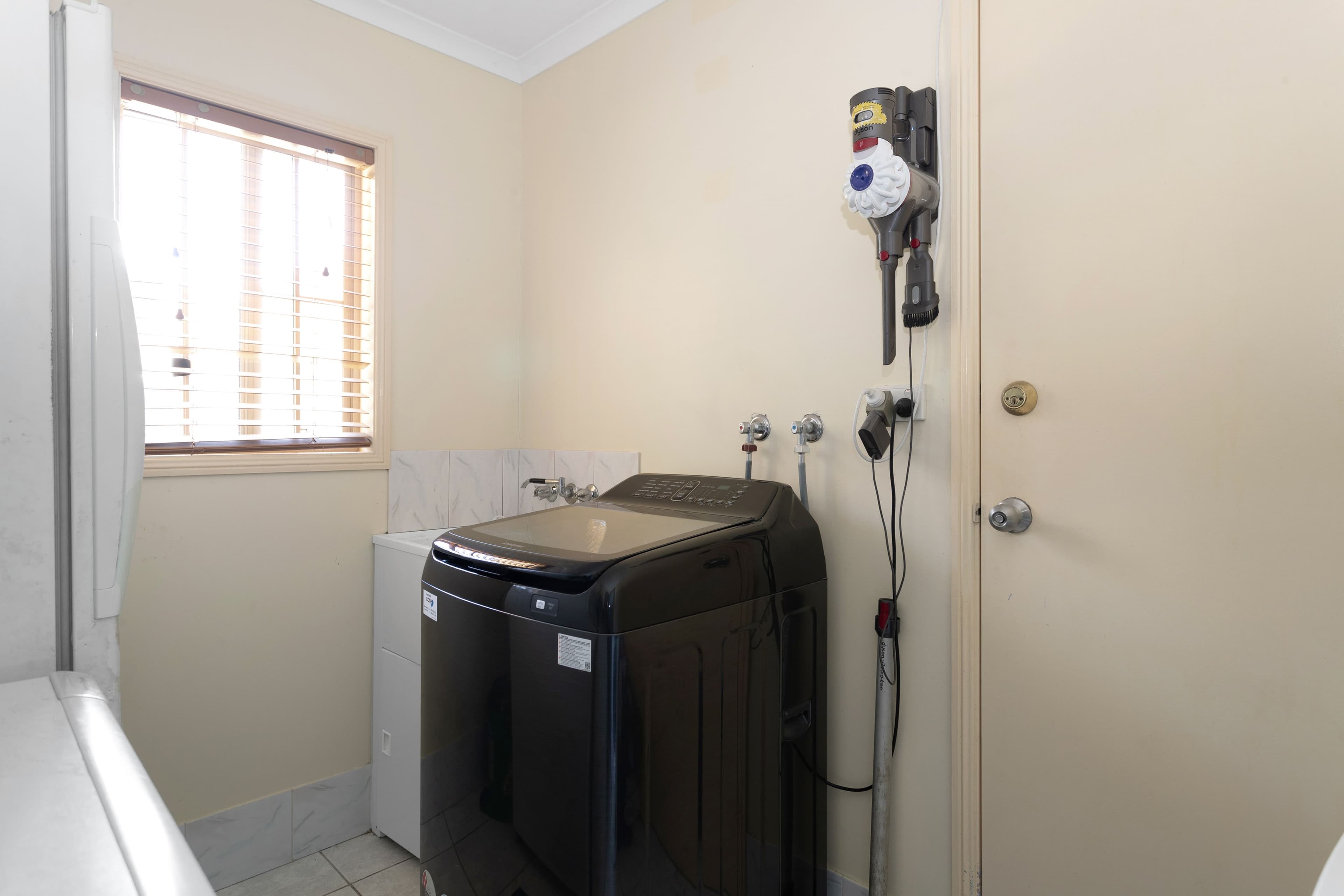 13 Pardoe Street, Bucasia QLD 4750, Bucasia - Thumbnail 7