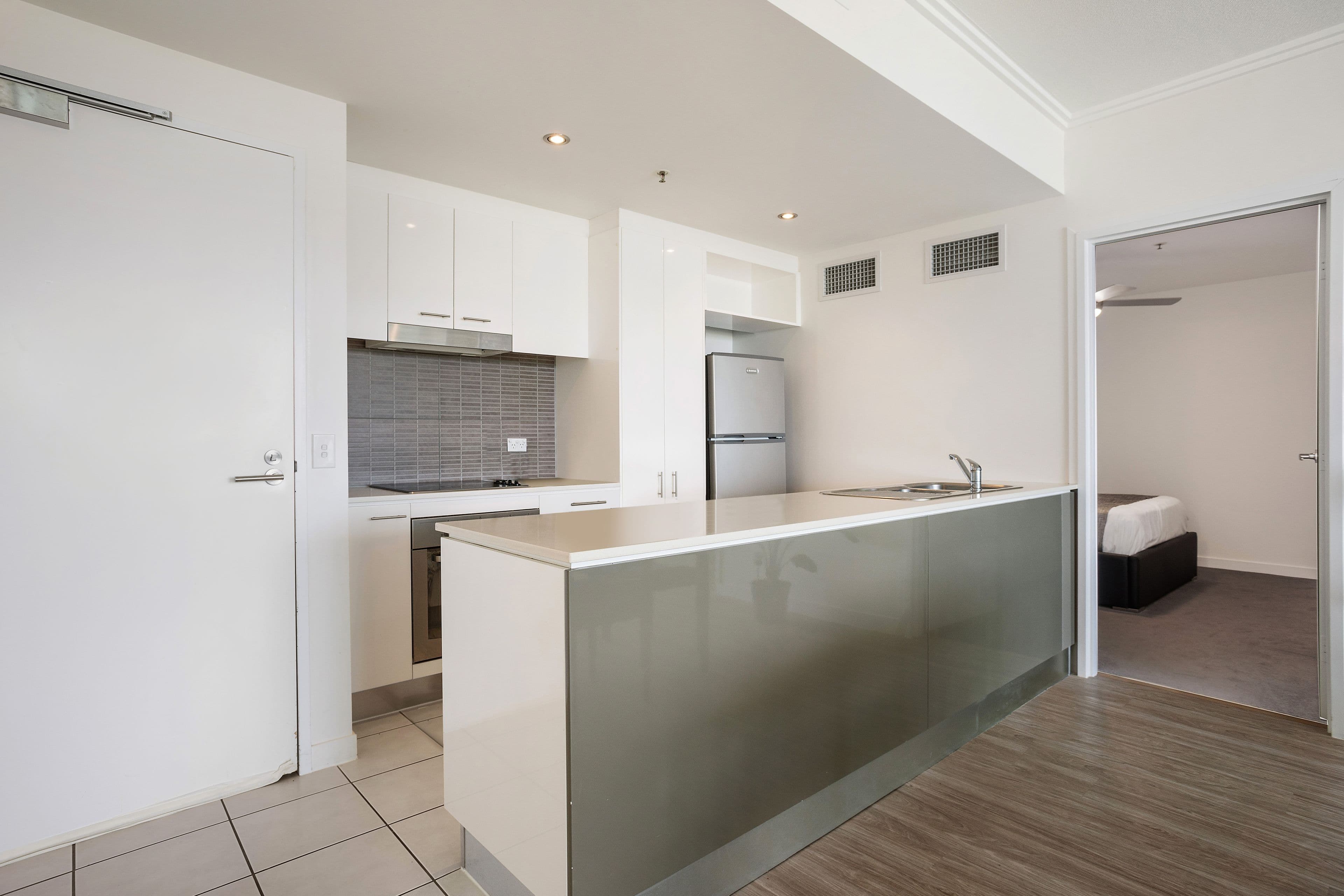 33 TE Peters Drive 'Freshwater Point', Broadbeach Waters QLD 4218, Broadbeach Waters - Thumbnail 8