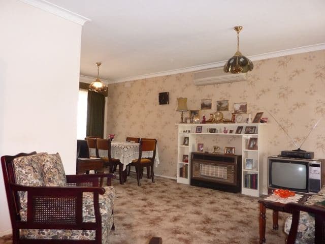 18 Browns Road, NOBLE PARK NORTH VIC 3174, Noble Park North - Thumbnail 2