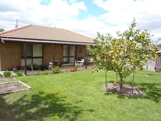 18 Browns Road, NOBLE PARK NORTH VIC 3174, Noble Park North - Thumbnail 4