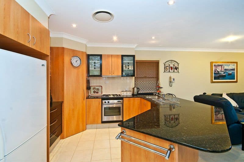 6 Pultenea Court, ELANORA QLD 4221, Elanora - Thumbnail 5