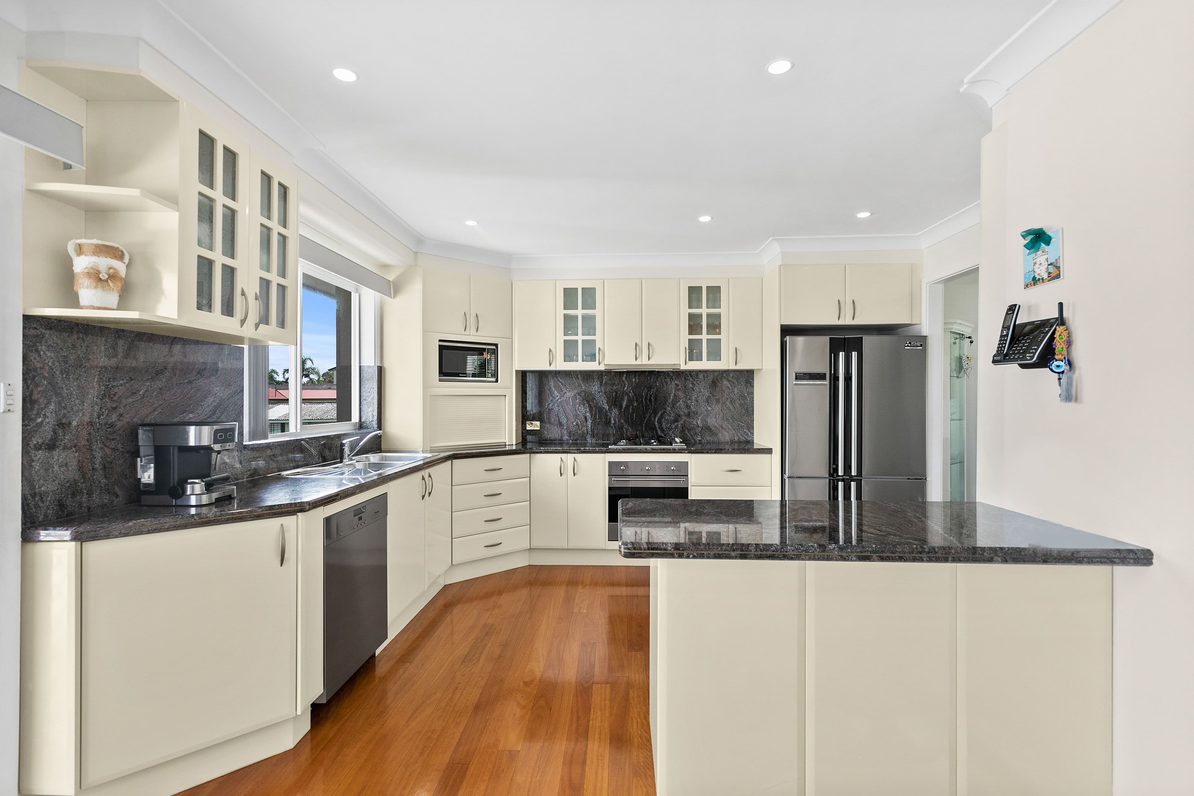18 Avery Avenue, Mount Warrigal NSW 2528, Mount Warrigal - Thumbnail 3