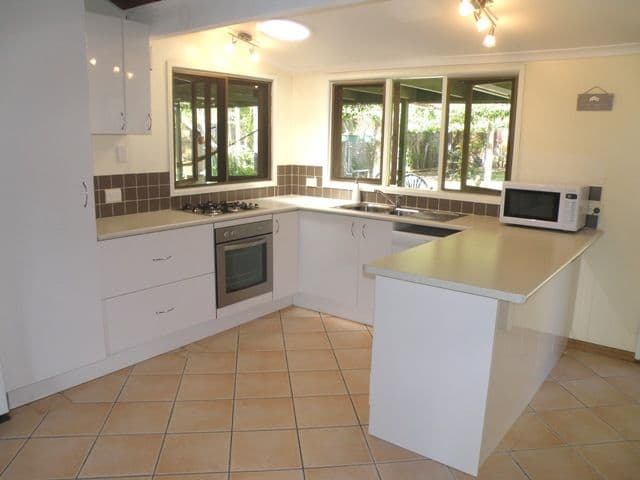 30 Lorien Avenue, Coolum Beach, Coolum Beach - Thumbnail 3
