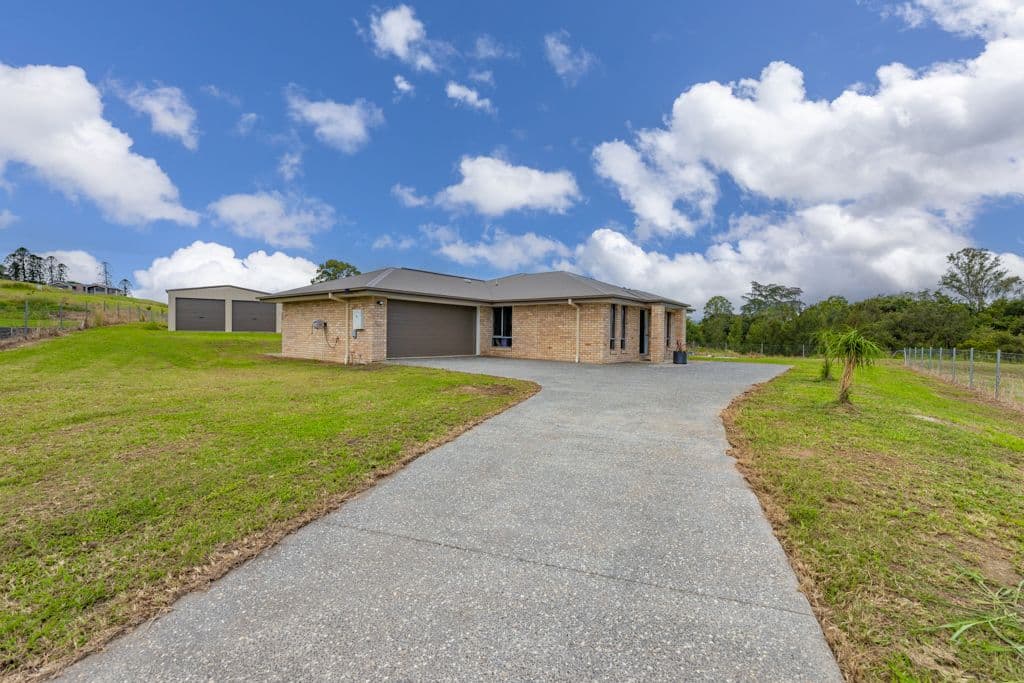 13 Atherton Place, Winya QLD 4515, Winya - Image 1