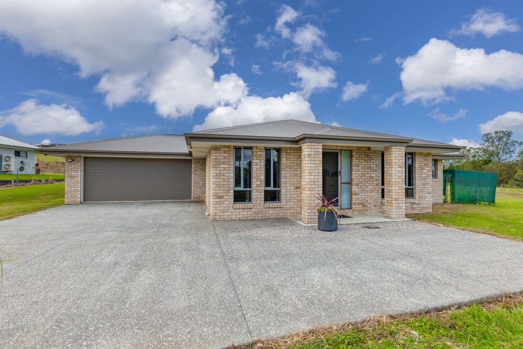 13 Atherton Place, Winya QLD 4515, Winya - Thumbnail 2