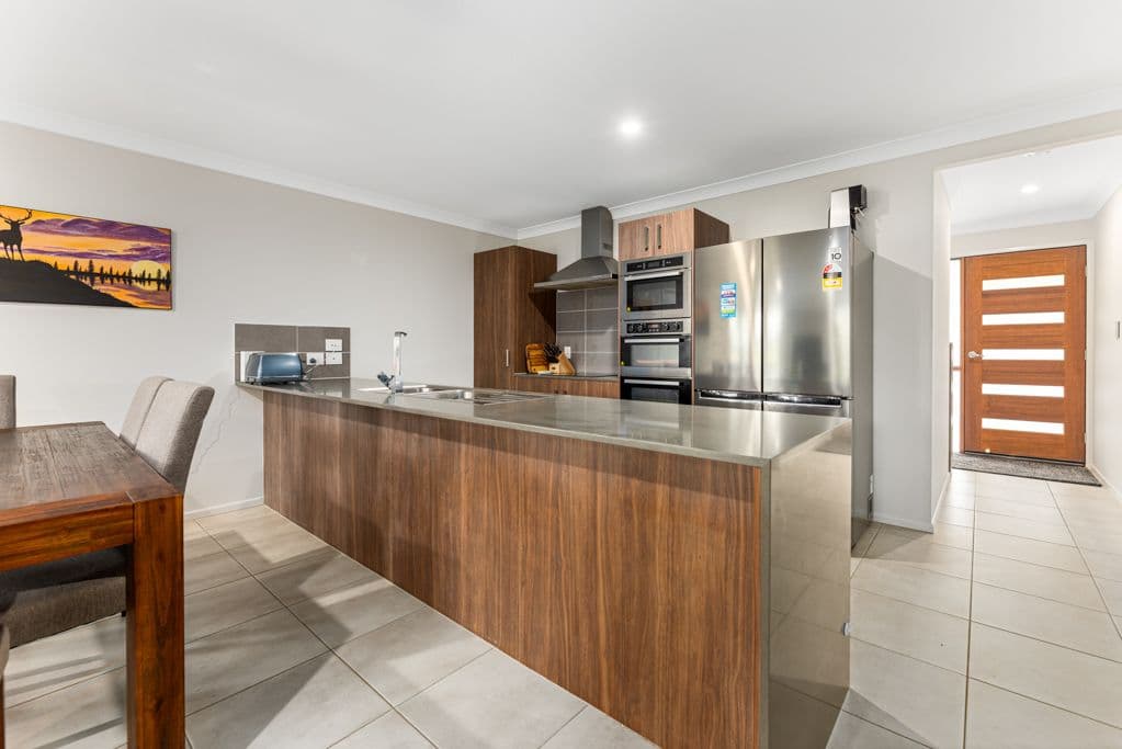 13 Atherton Place, Winya QLD 4515, Winya - Thumbnail 4