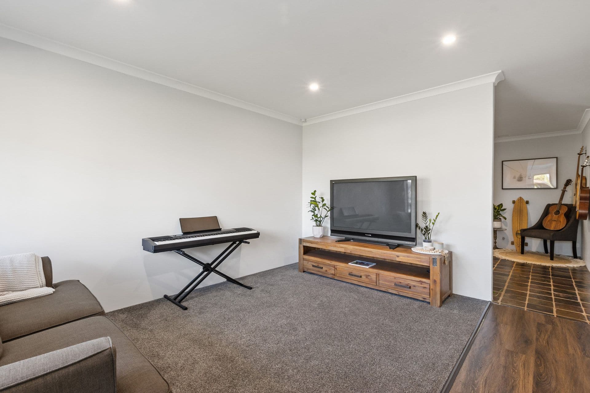 33 Belinda Avenue, Cloverdale WA 6105, Cloverdale - Thumbnail 4