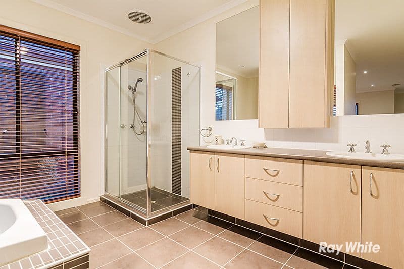 14 Formby Place, Cranbourne VIC 3977, Cranbourne - Thumbnail 4