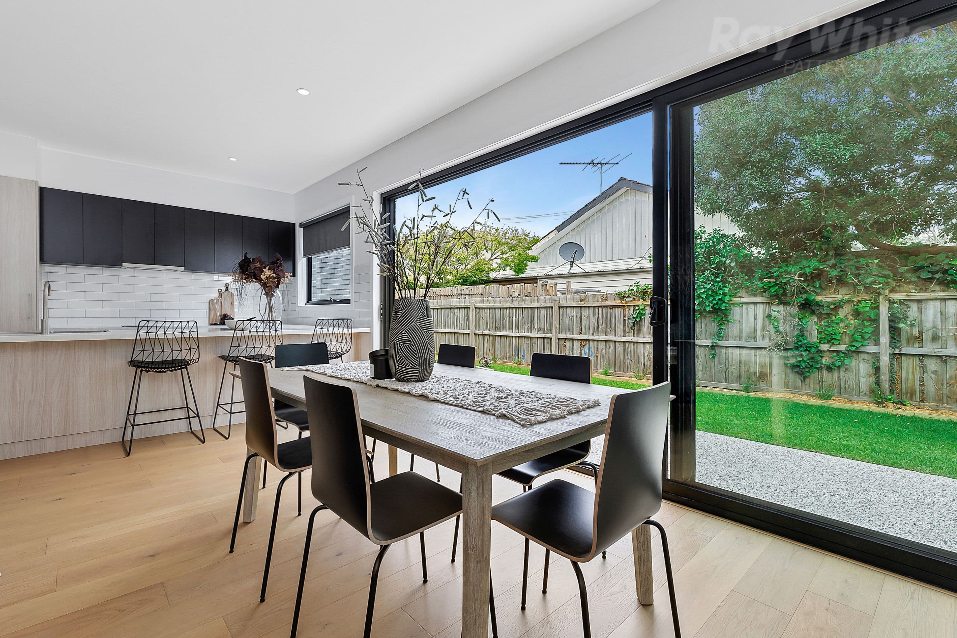 88 McLeod Road, Carrum VIC 3197, Carrum - Thumbnail 4
