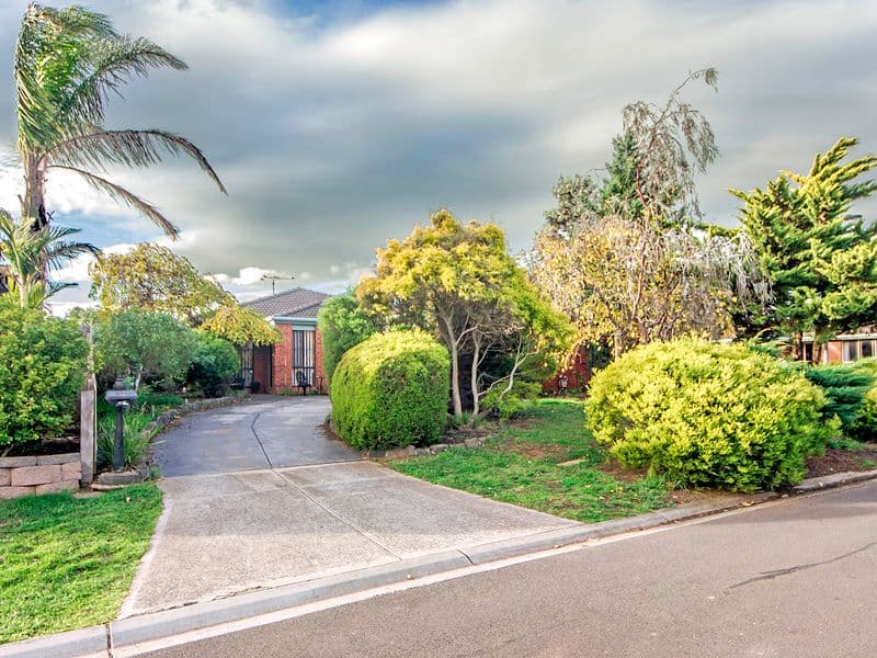 6 Kenmore Close, Hoppers Crossing VIC 3029, Hoppers Crossing - Thumbnail 2