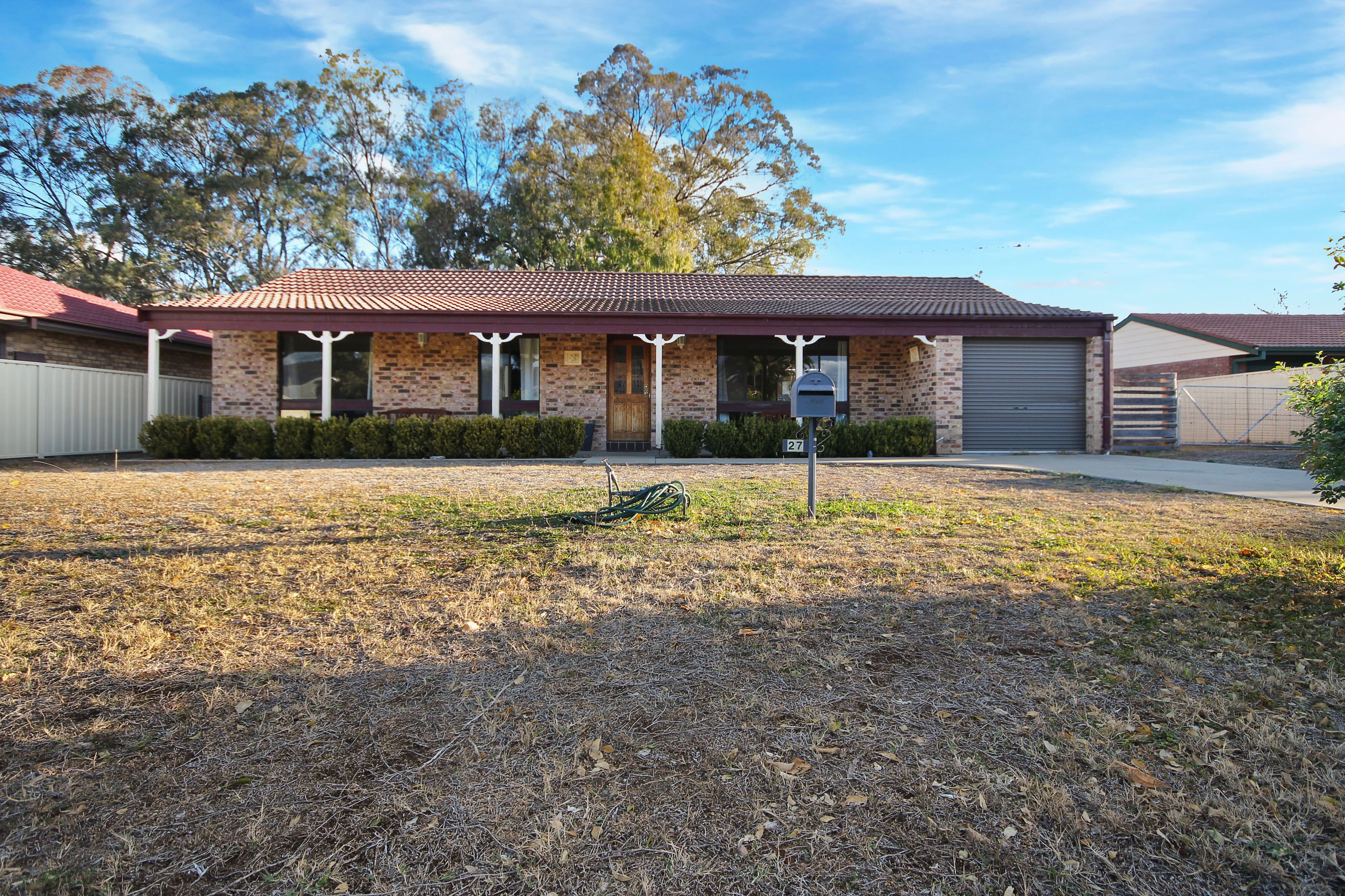 27 Nyarra Street, Scone - Image 1